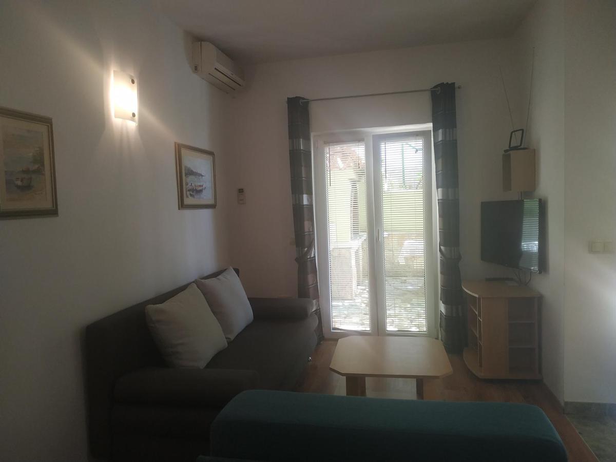 Jelena Apartment Omis Exterior photo