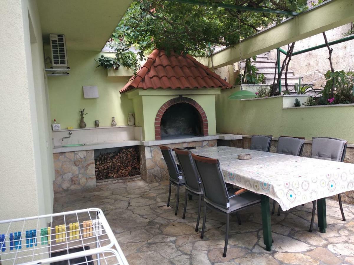 Jelena Apartment Omis Exterior photo