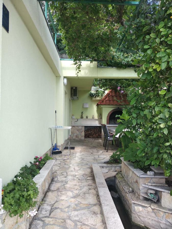 Jelena Apartment Omis Exterior photo