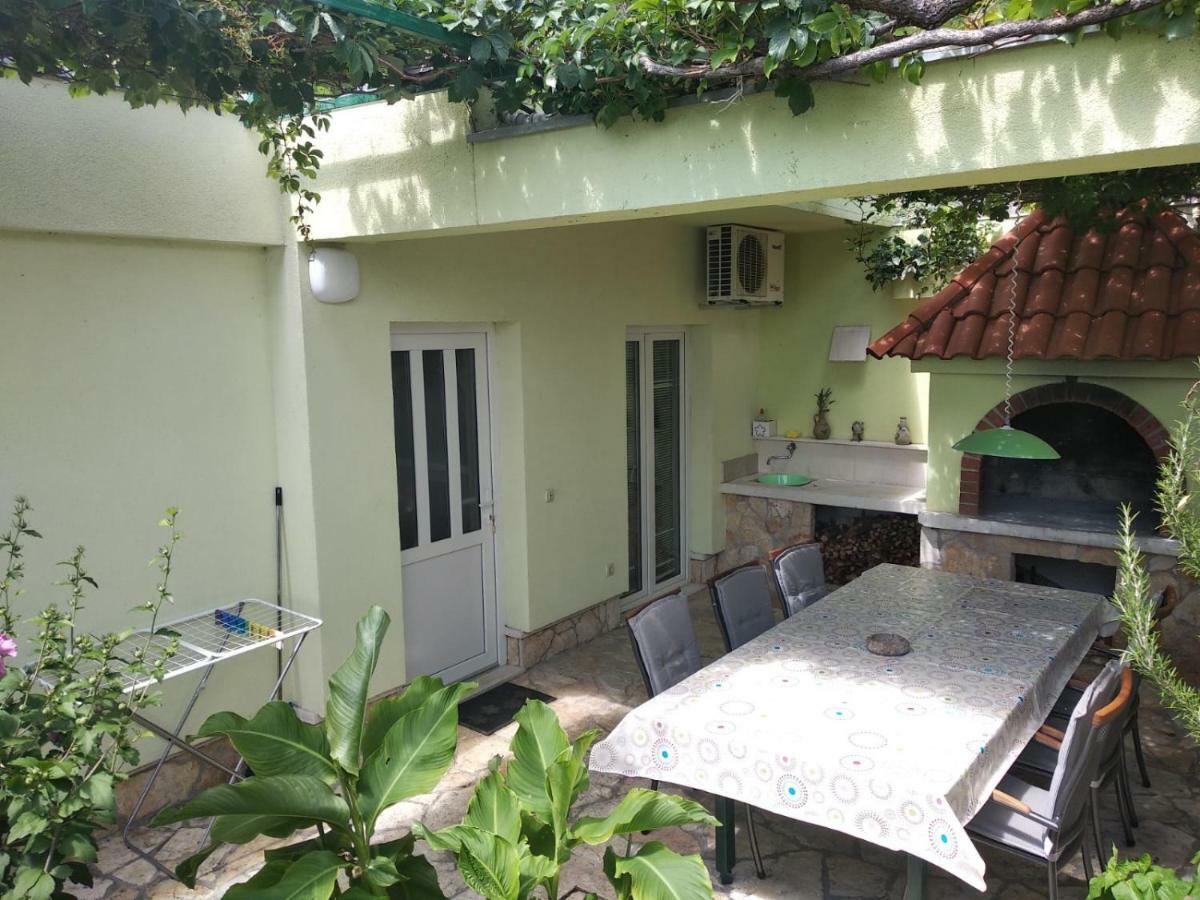 Jelena Apartment Omis Exterior photo